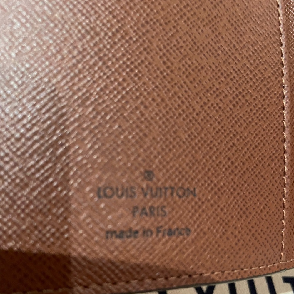 Authentic Louis Vuitton Pocket Agenda Cover - Picture 9 of 9